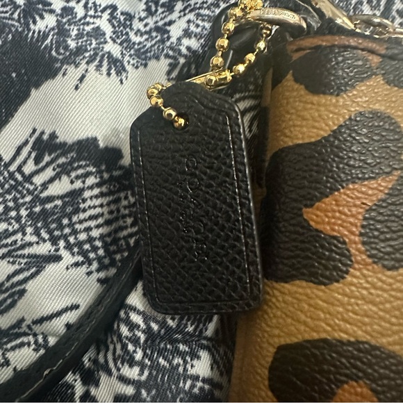 NWOT Authentic Coach Cheetah Print Wristlet with Hangtag - Picture 3 of 5